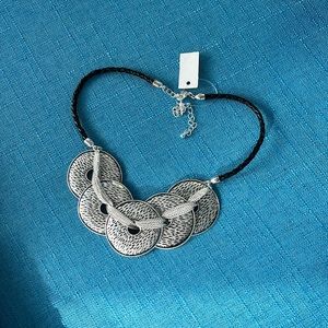 NWT Silver Circle Necklace!